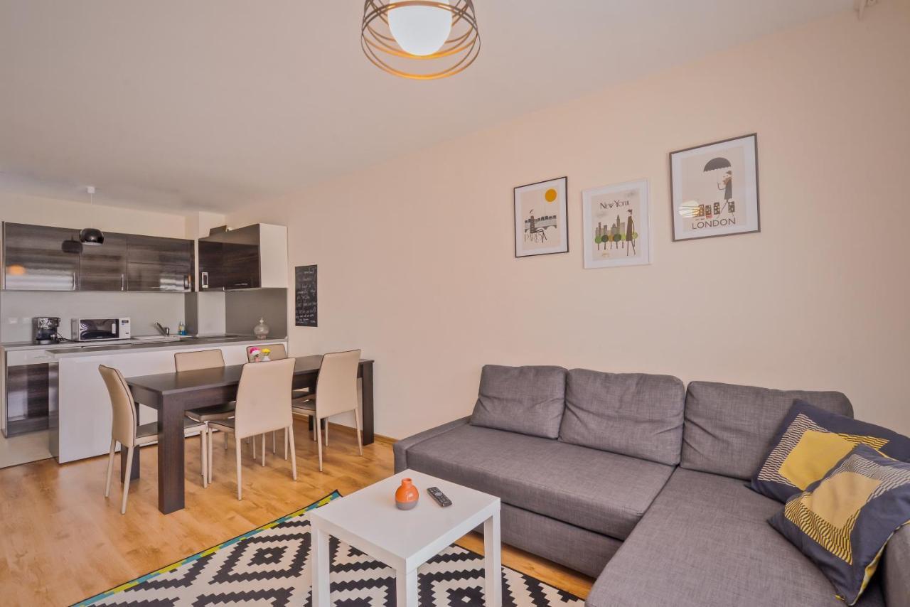 Vitosha View One Bedroom Apartment By Flat Mаnager Sofia Esterno foto